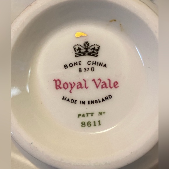 Vintage 1950s Royal Vale Bone China Tea Cup & Saucer #8611 - Picture 7 of 8